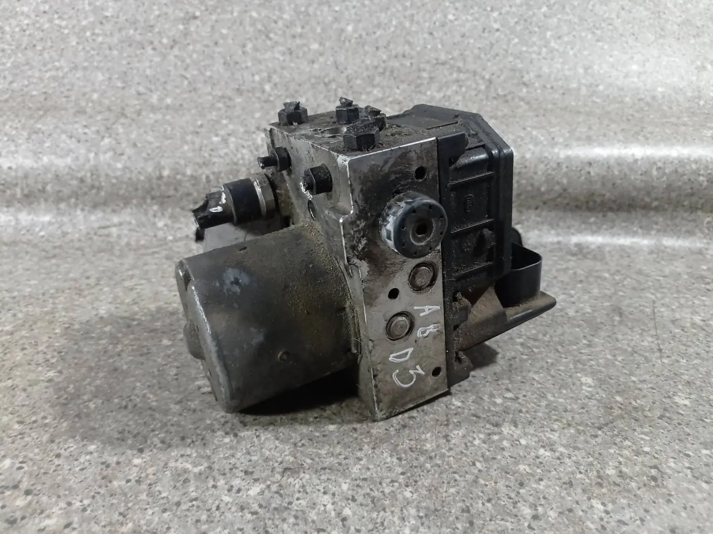 Блок ABS к Audi A8 2004