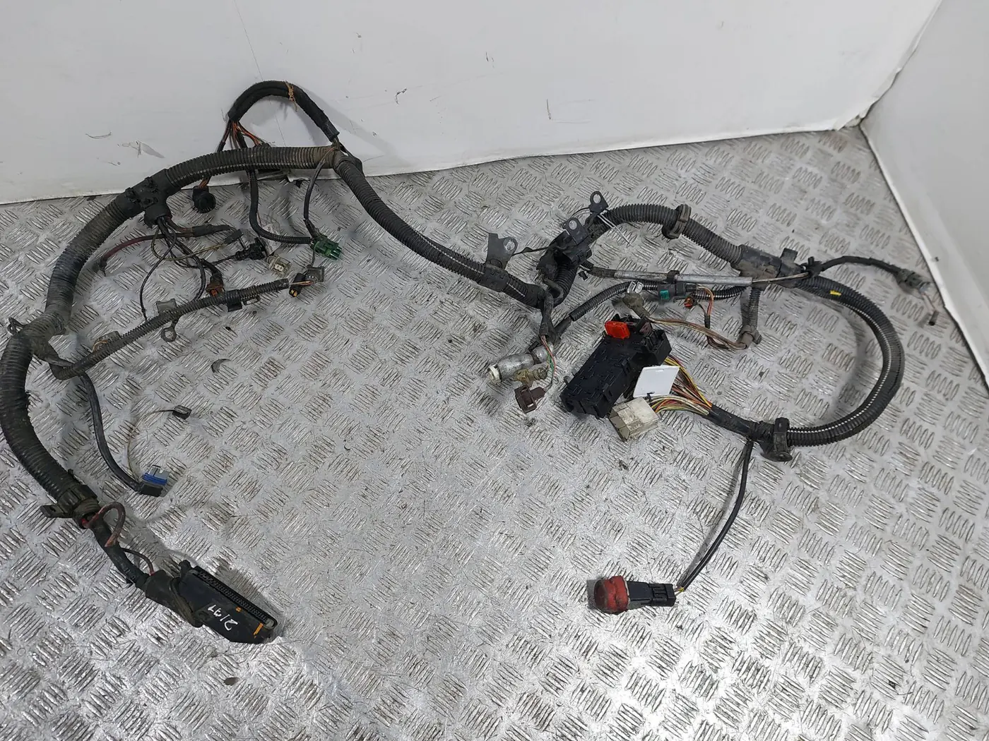 Проводка двигателя к Renault Scenic 1998