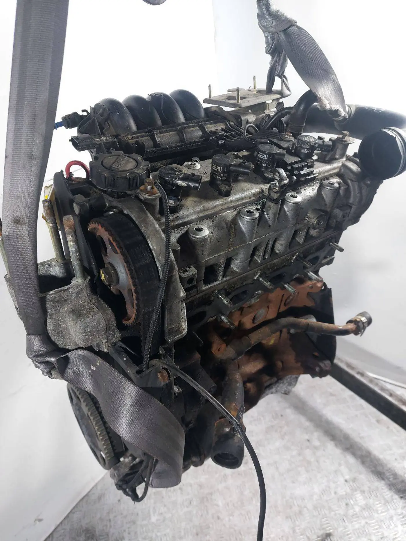 Двигатель к Fiat Stilo 2003
