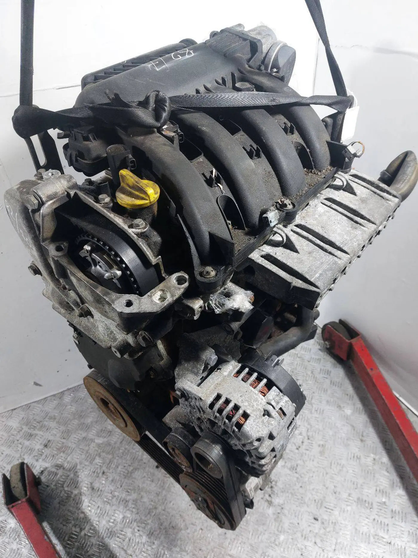 Двигатель к Renault Megane 2004