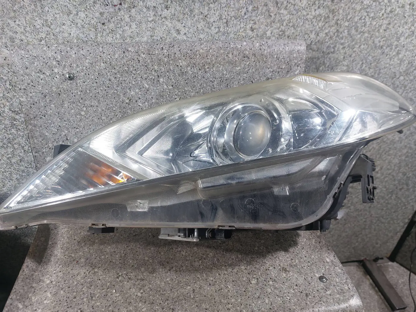 Фара левая к Honda FR-V 2007