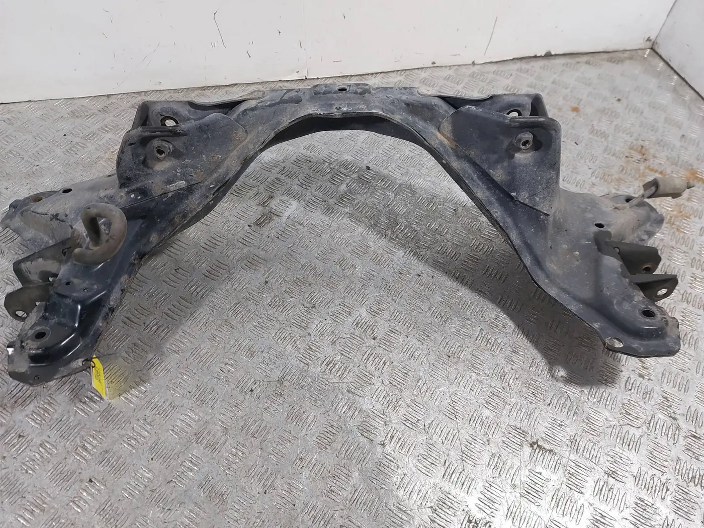 Балка подвески задняя к Honda FR-V 2007