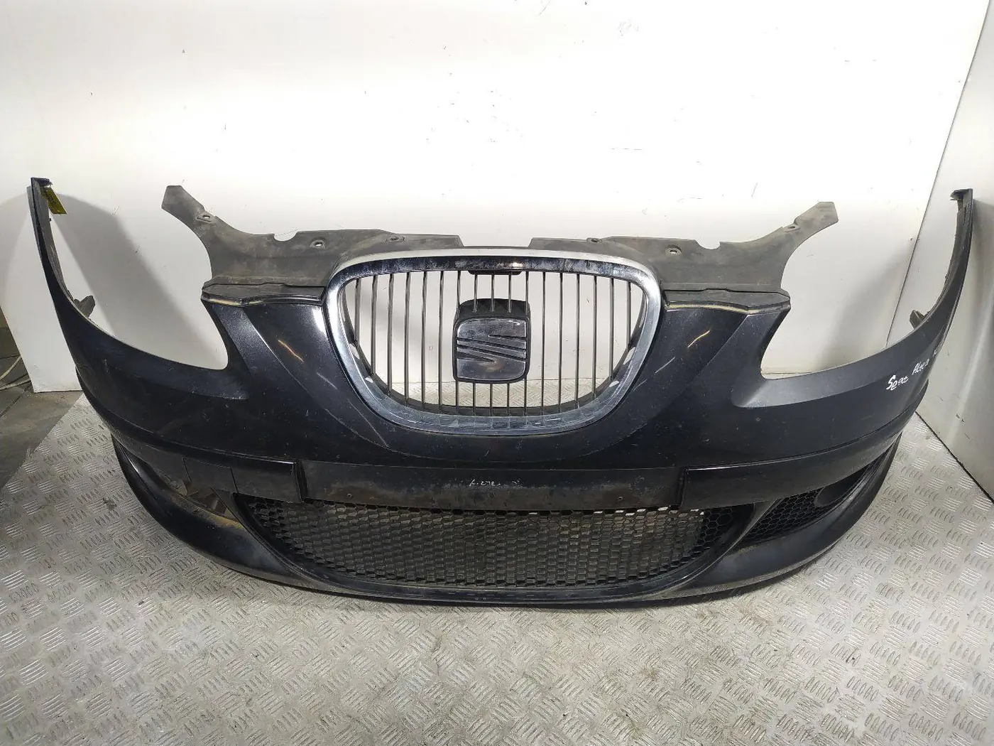 Бампер передний к SEAT Altea 2007