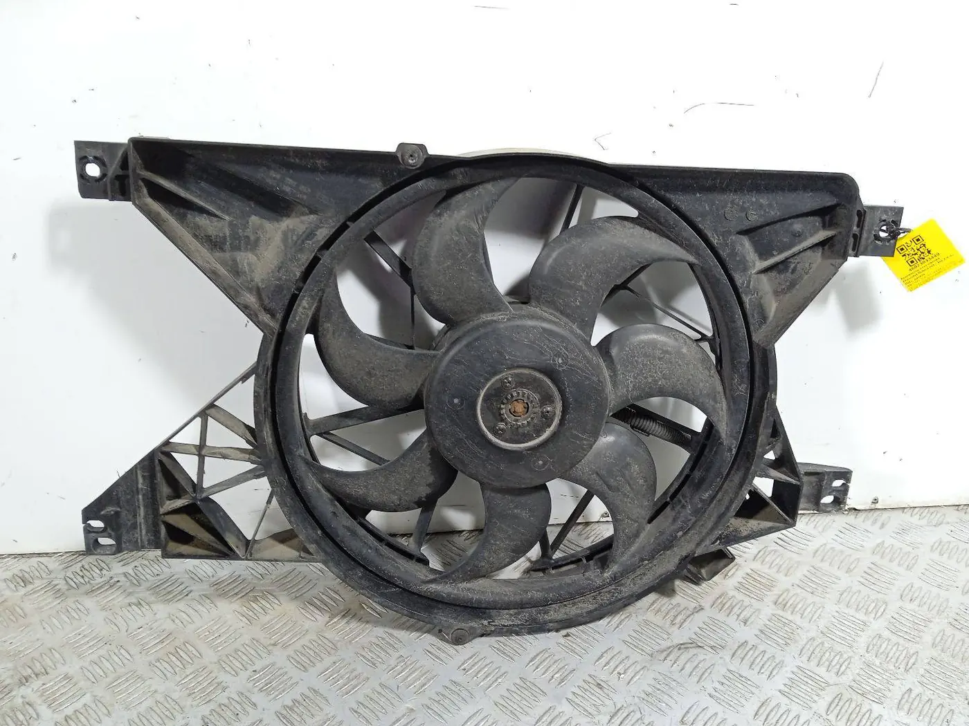 Вентилятор радиатора к Daewoo Nubira 2005