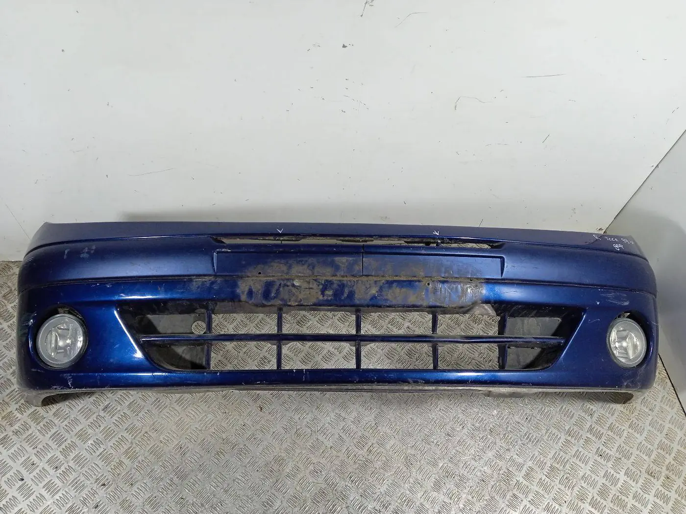 Бампер передний к Renault Scenic 2001