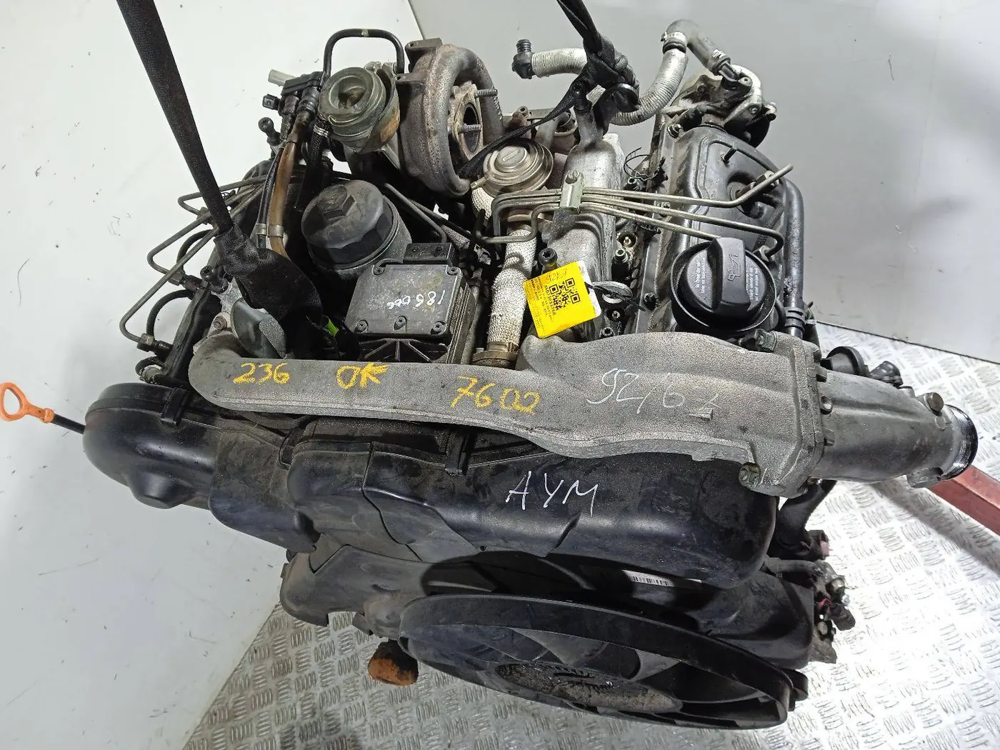 Двигатель к Audi A4 2003