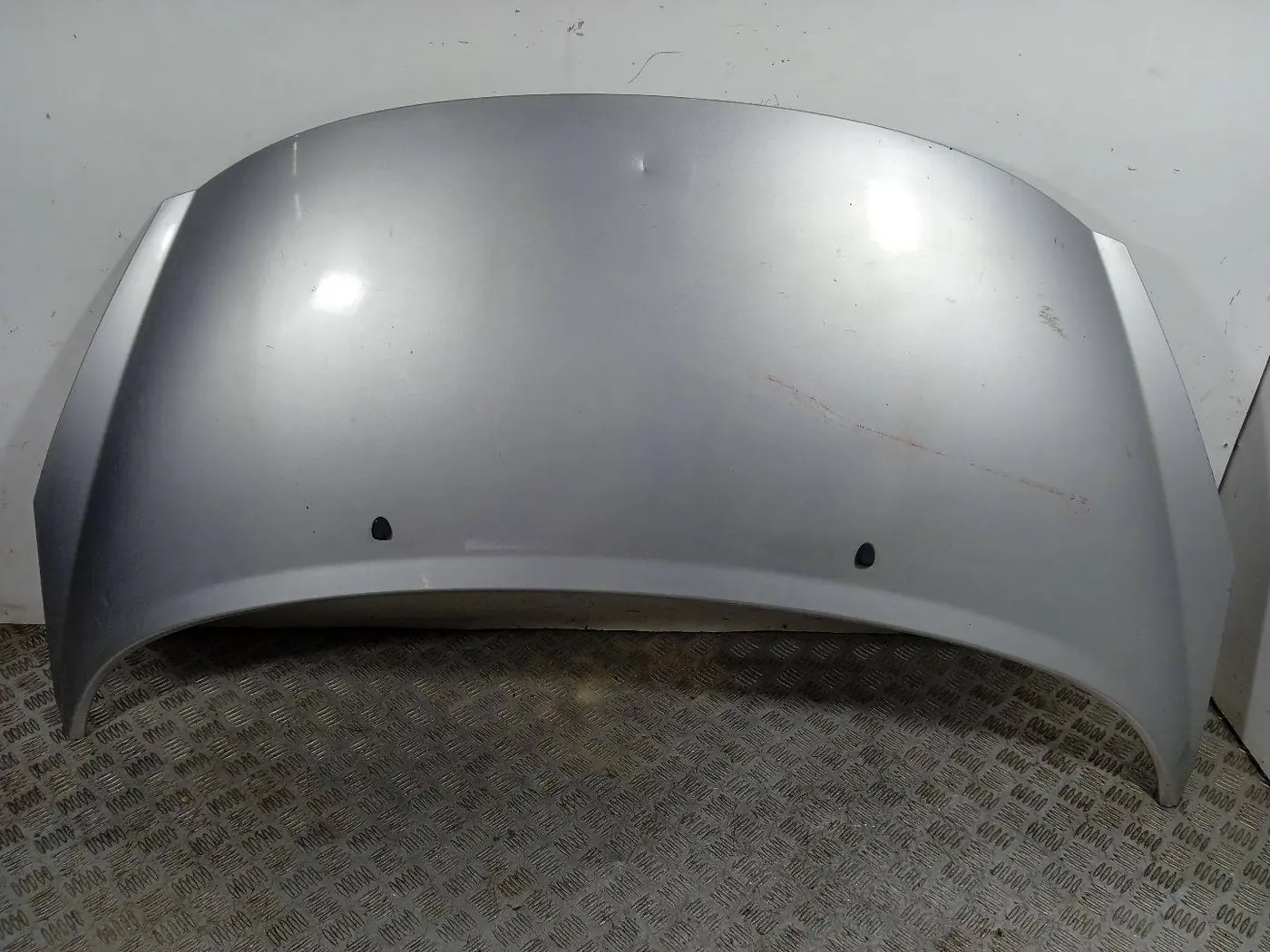 Капот к Peugeot 207 2008