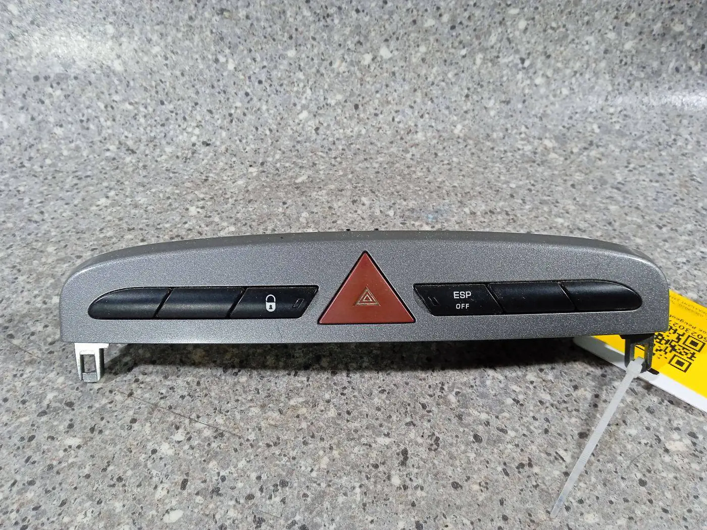 Блок кнопок к Peugeot 308 2009
