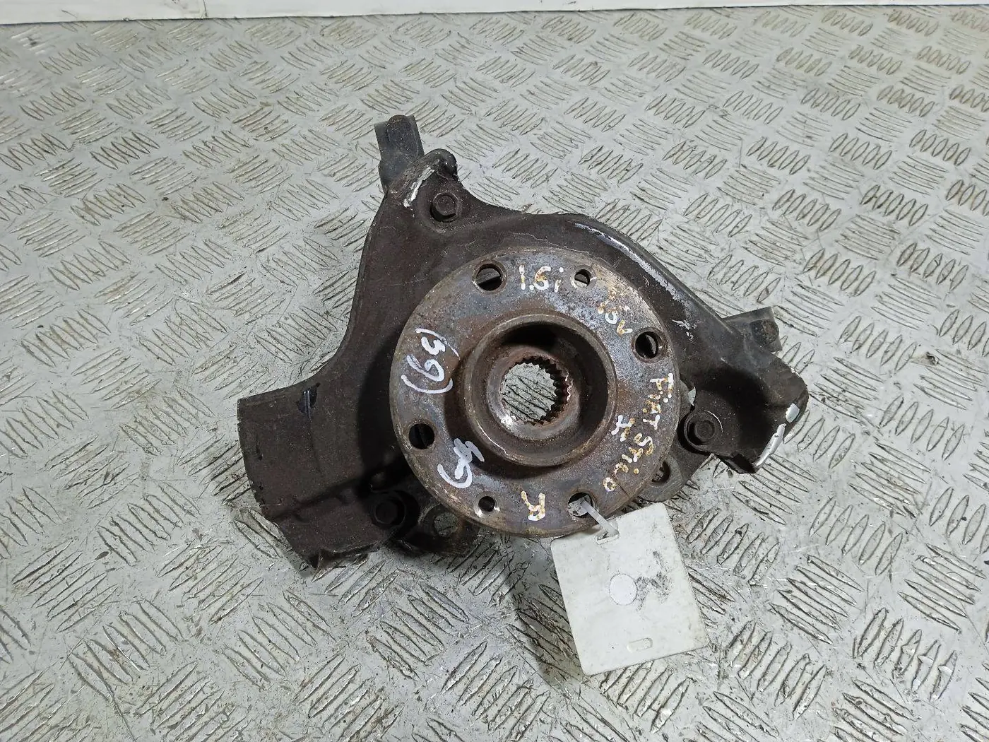 Ступица передняя правая к Fiat Stilo 2003