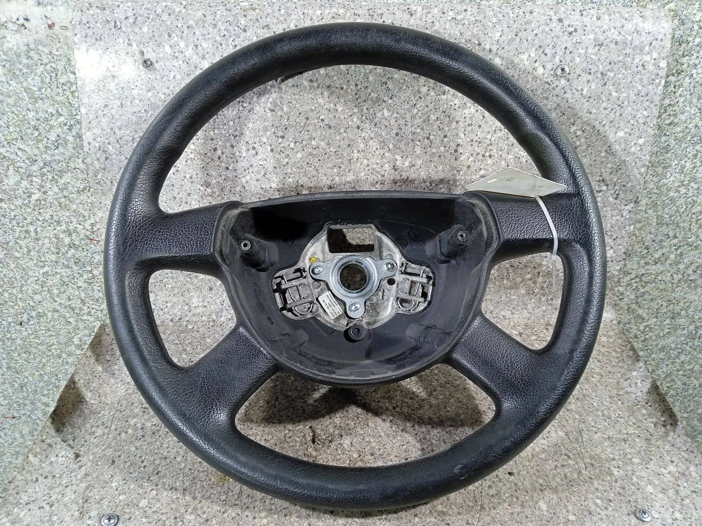 Руль к Volkswagen Passat 2008