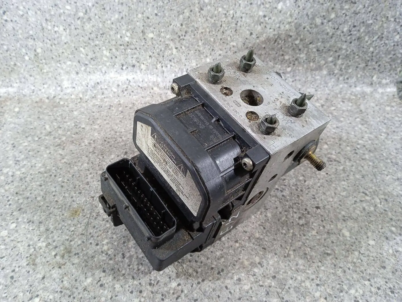 Блок ABS к Toyota Corolla Verso 2003