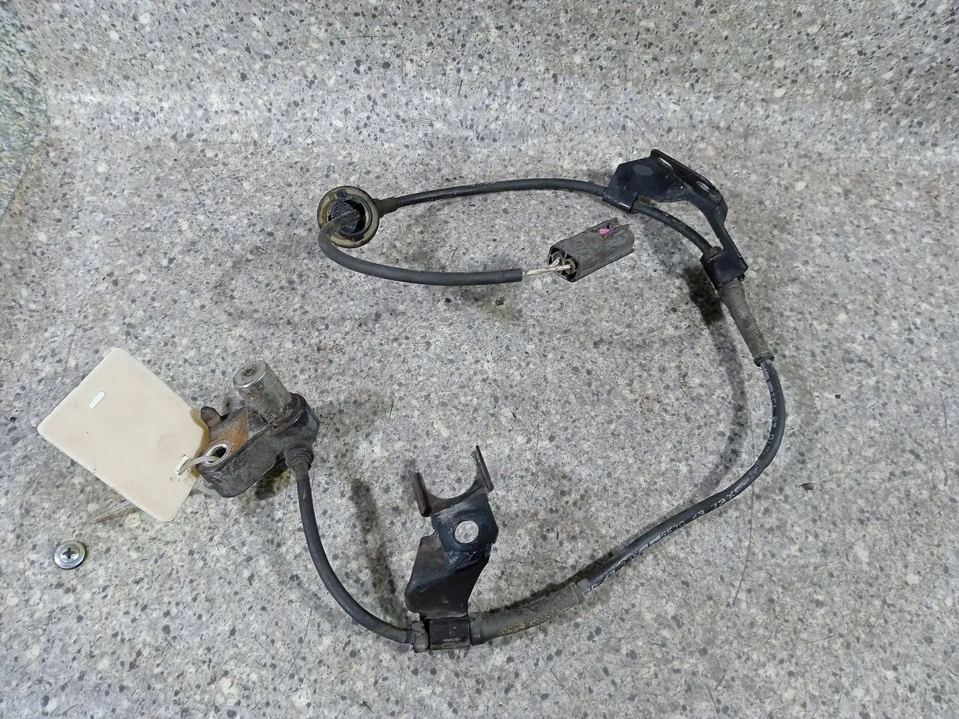 Датчик ABS к Mazda 626 2001