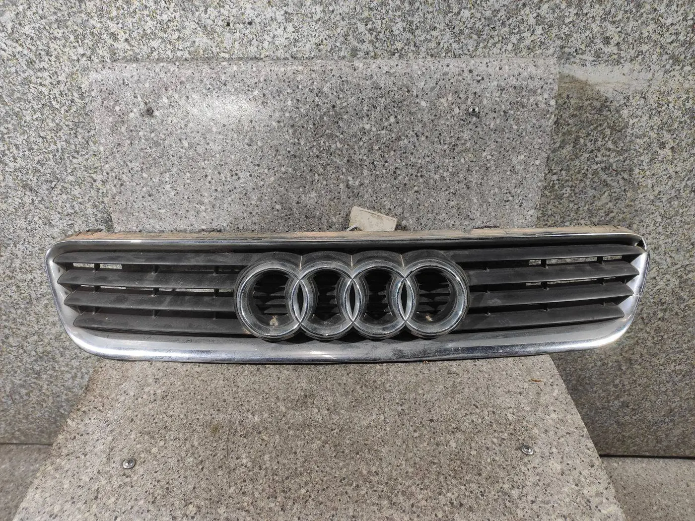 Решетка радиатора к Audi A3 2002