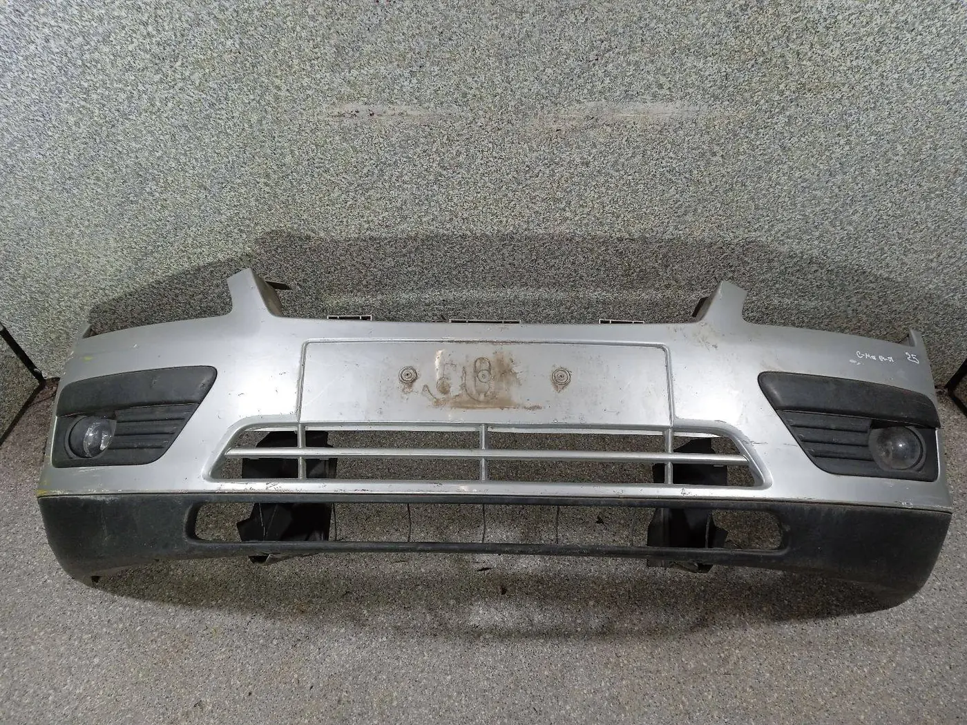 Бампер передний к Ford Focus 2006