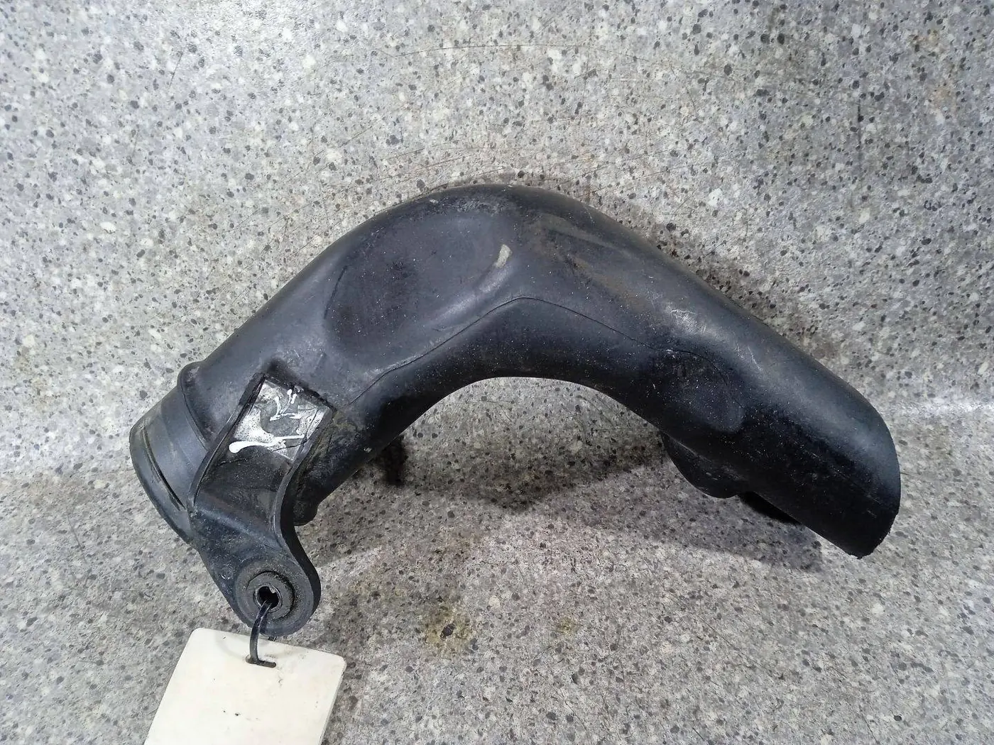 Патрубок к Renault Scenic 2011
