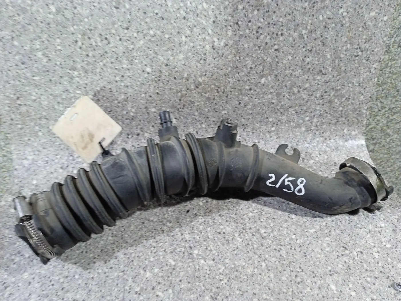 Патрубок к Renault Clio 2010