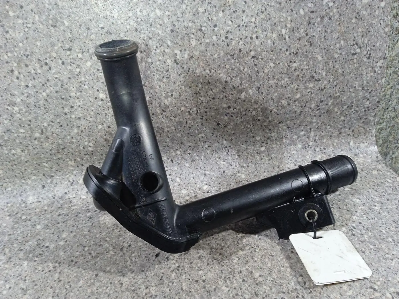Патрубок к Renault Megane 2011