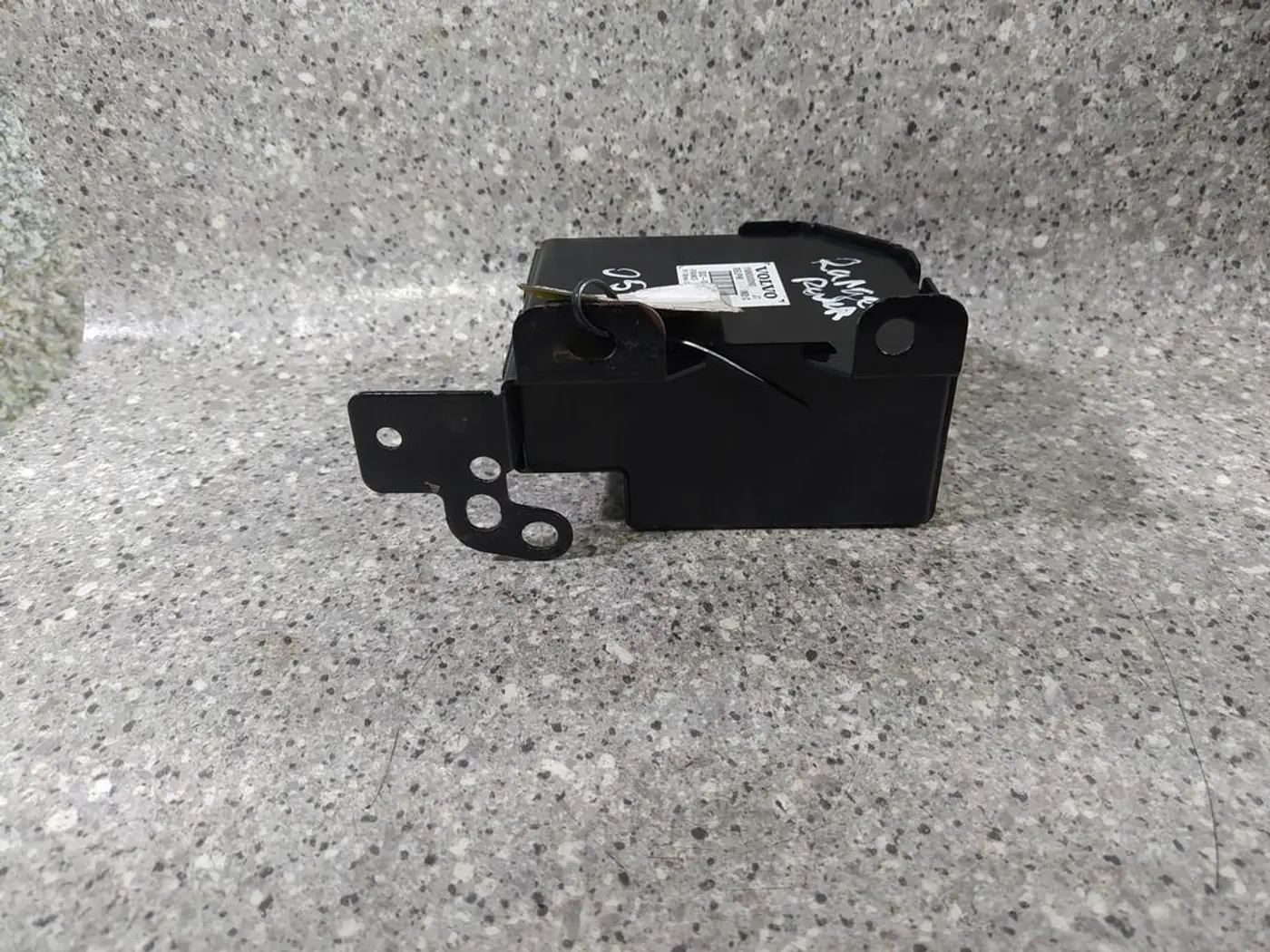 Сигнал (клаксон) к SEAT Toledo 2001