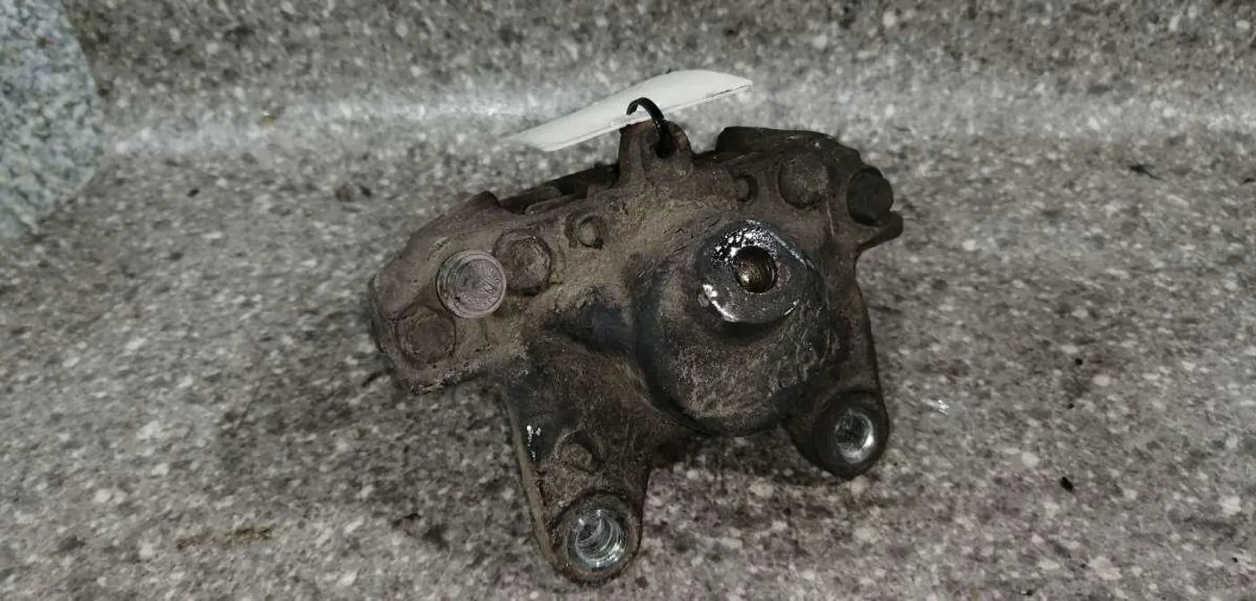 Суппорт задний правый к Mercedes-Benz E-klasse 2001
