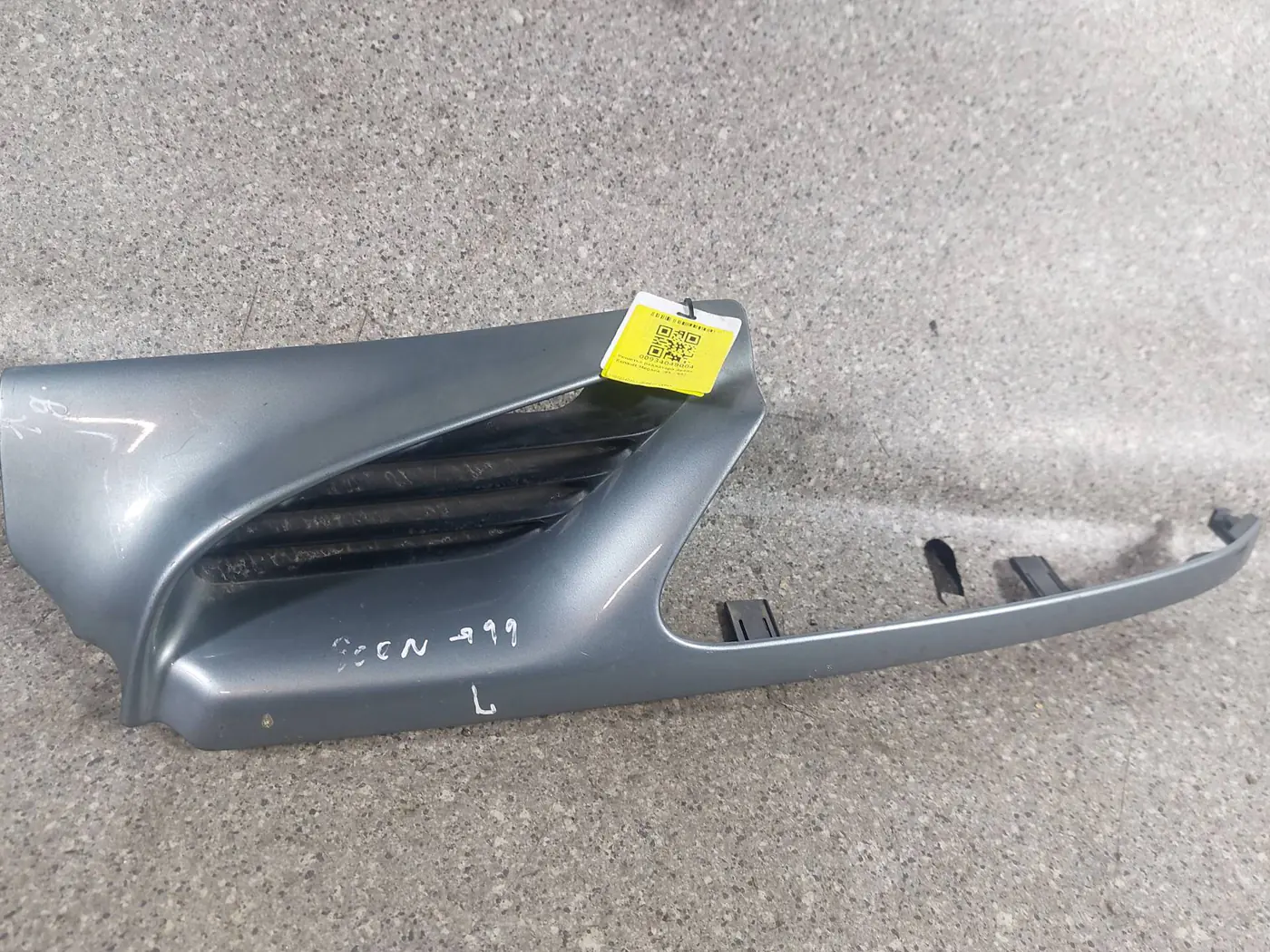 Решетка радиатора к Renault Scenic 1998