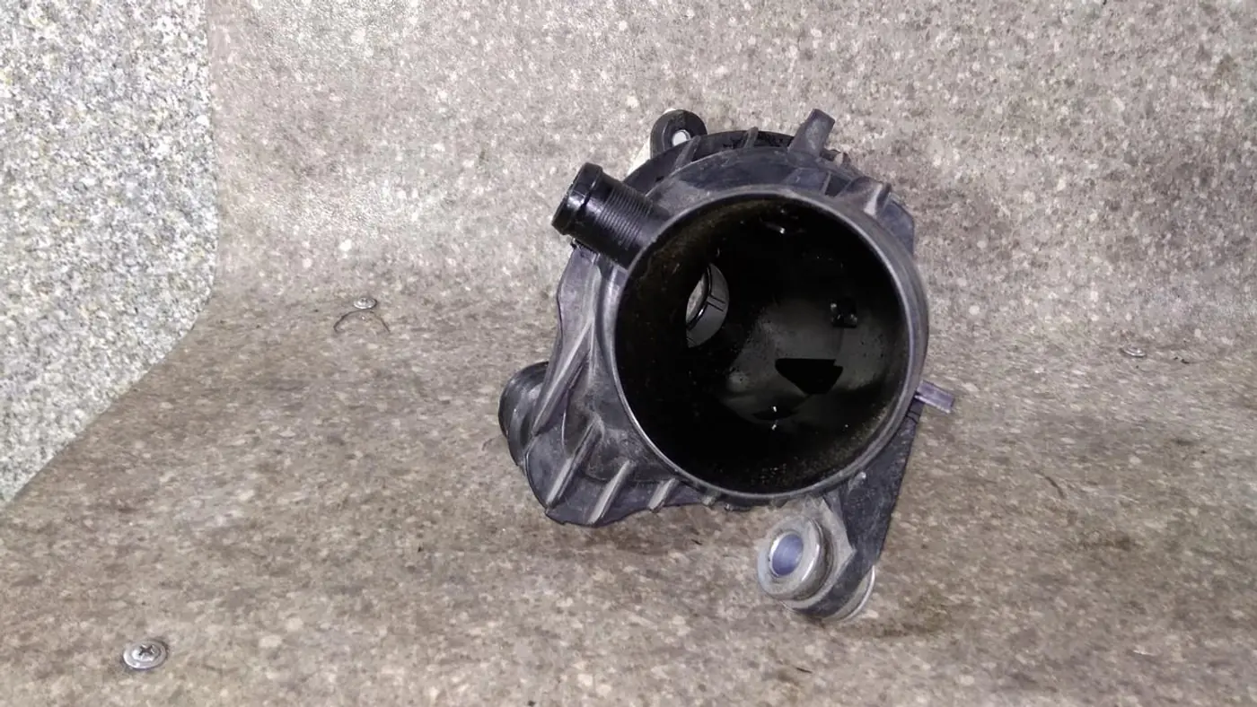 Патрубок к Nissan Qashqai 2012