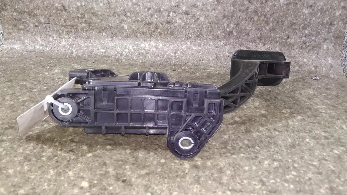 Педаль газа к Lexus SRX 2005