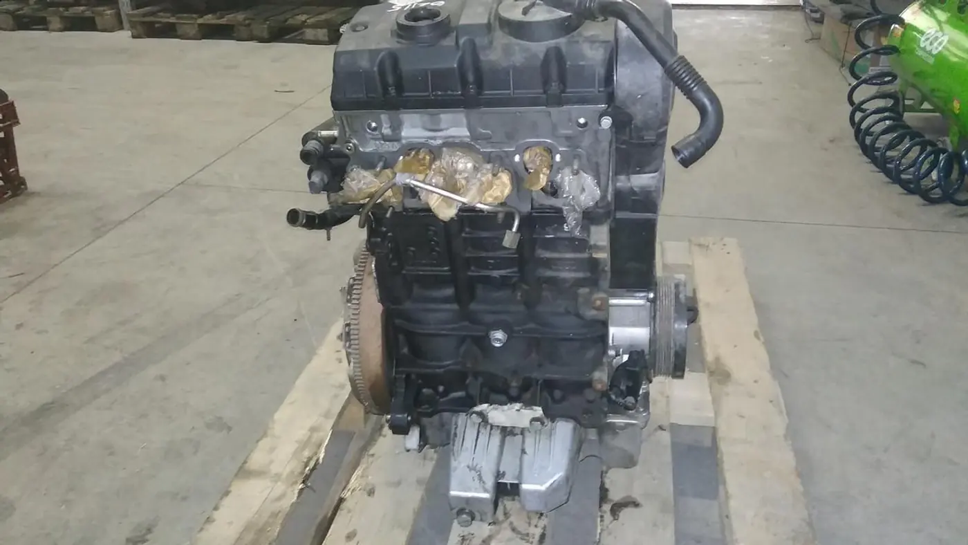Двигатель к Audi A2 2002