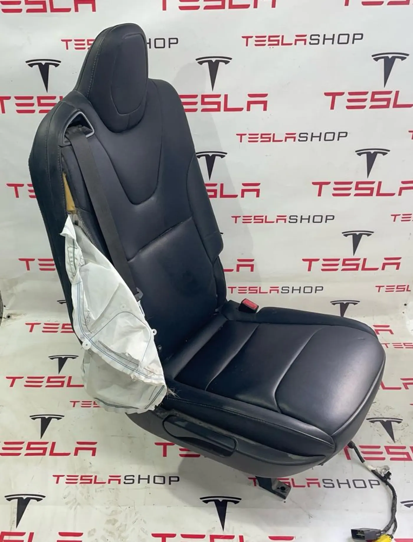 Сиденье заднее к Tesla Model X 2019