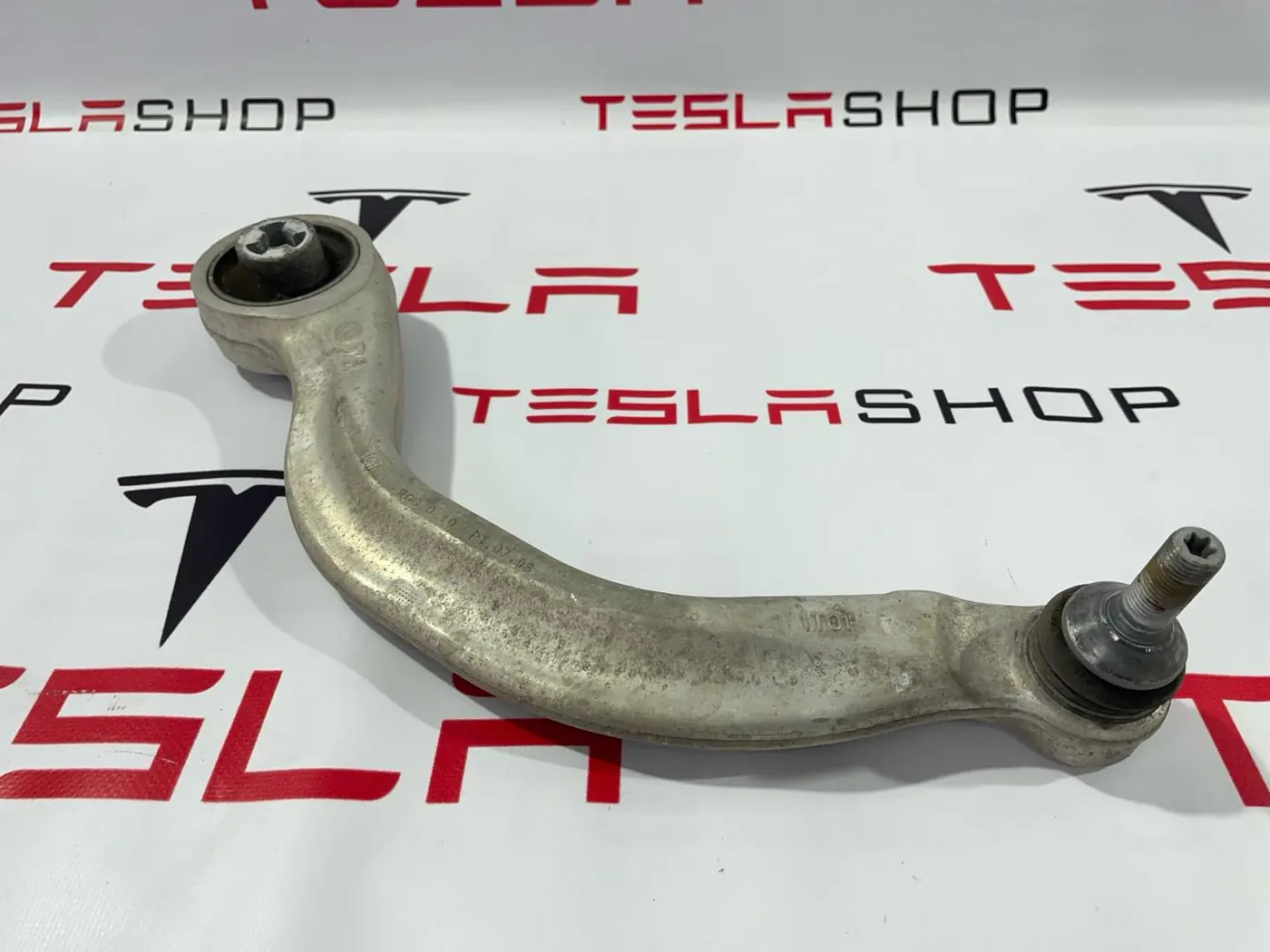 Рычаг передний к Tesla Model 3 2019