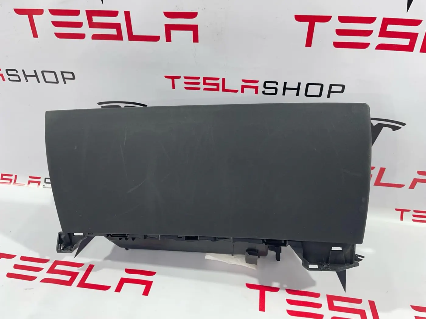 Бардачок к Tesla Model 3 2019