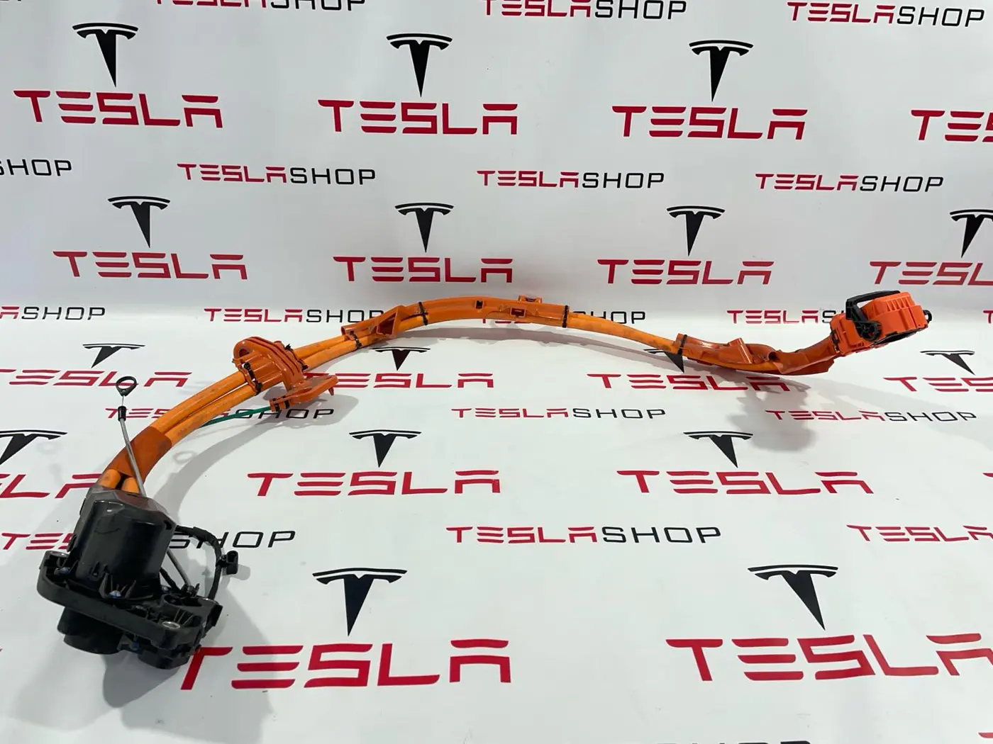 Порт зарядный к Tesla Model 3 2019