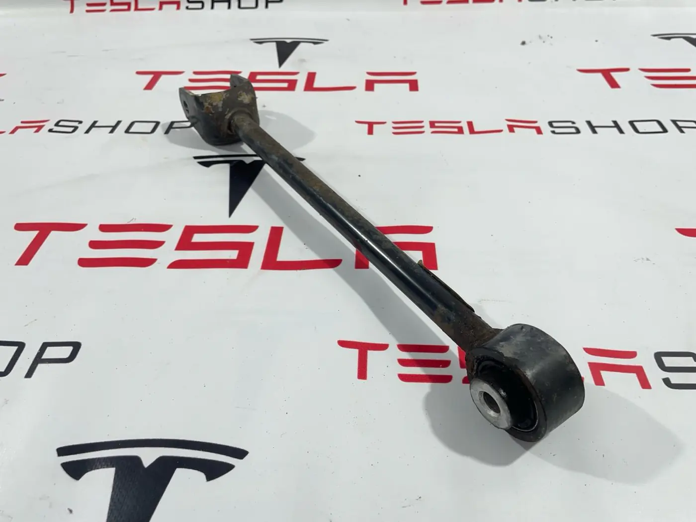 Рычаг задний к Tesla Model 3 2019