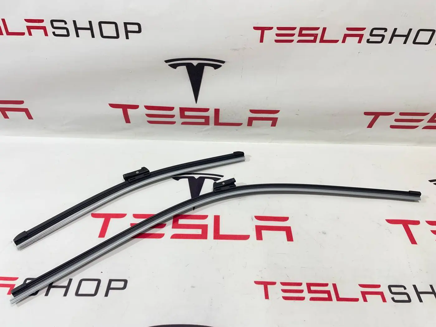 Щётки стеклоочистителя к Tesla Model S 2020