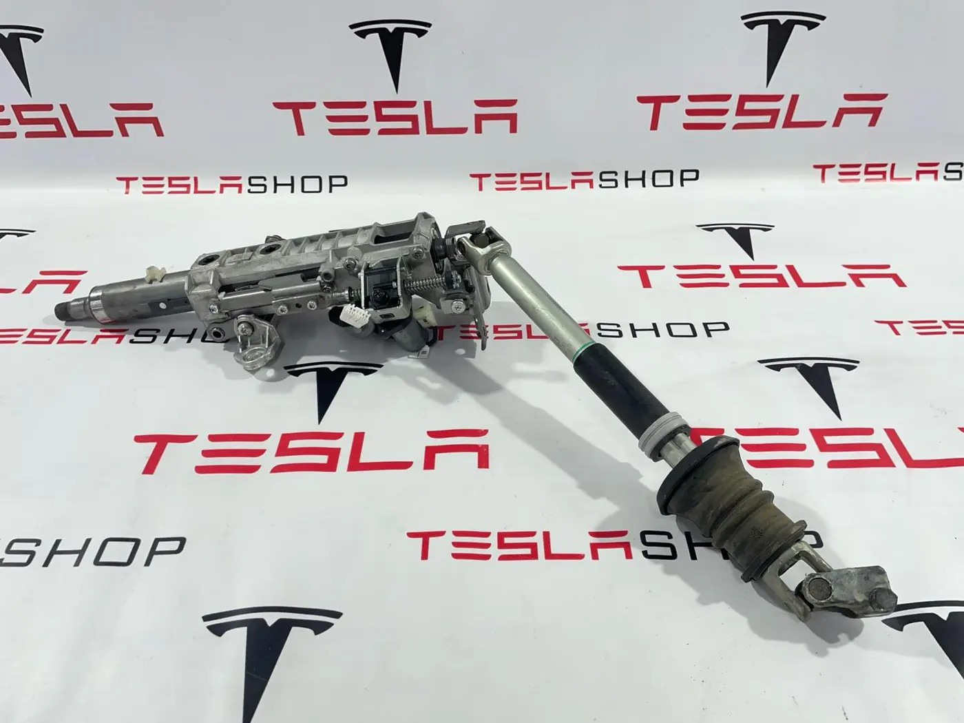 Рулевая колонка к Tesla Model 3 2019