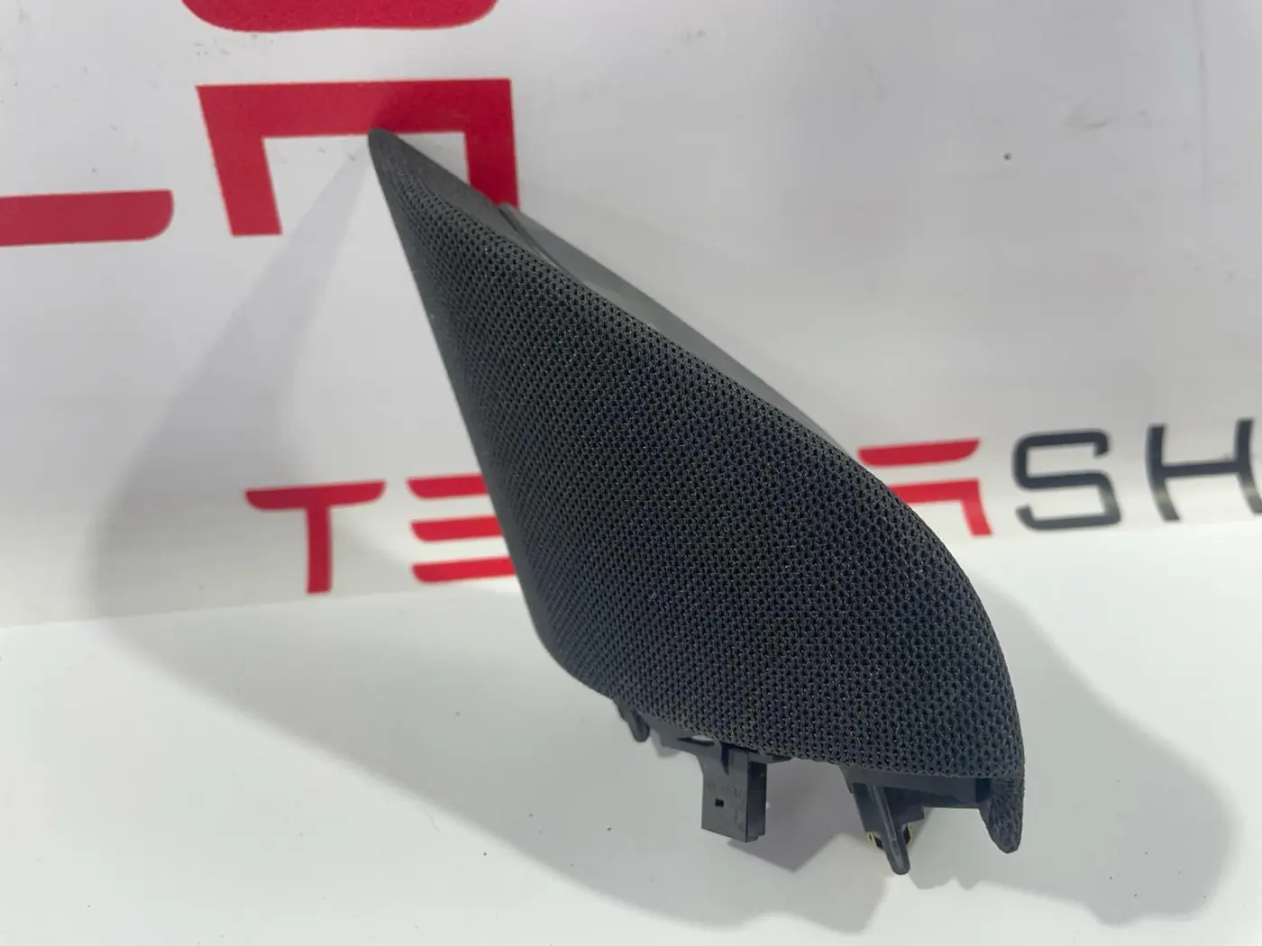 Сетка для динамика к Tesla Model 3 2019