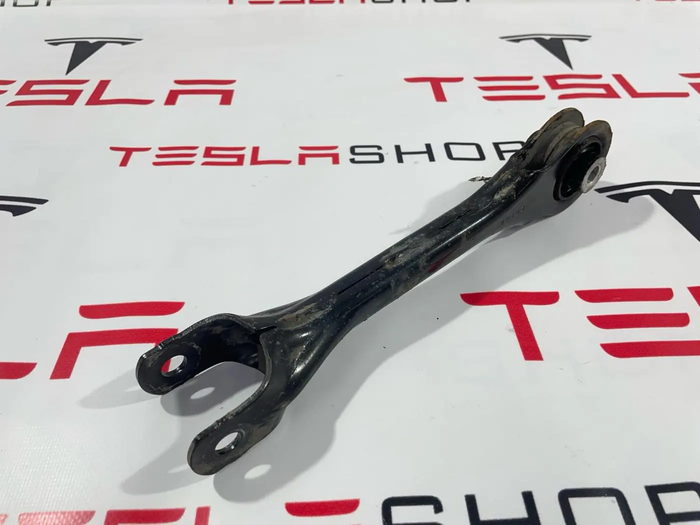 Рычаг задний к Tesla Model 3 2019