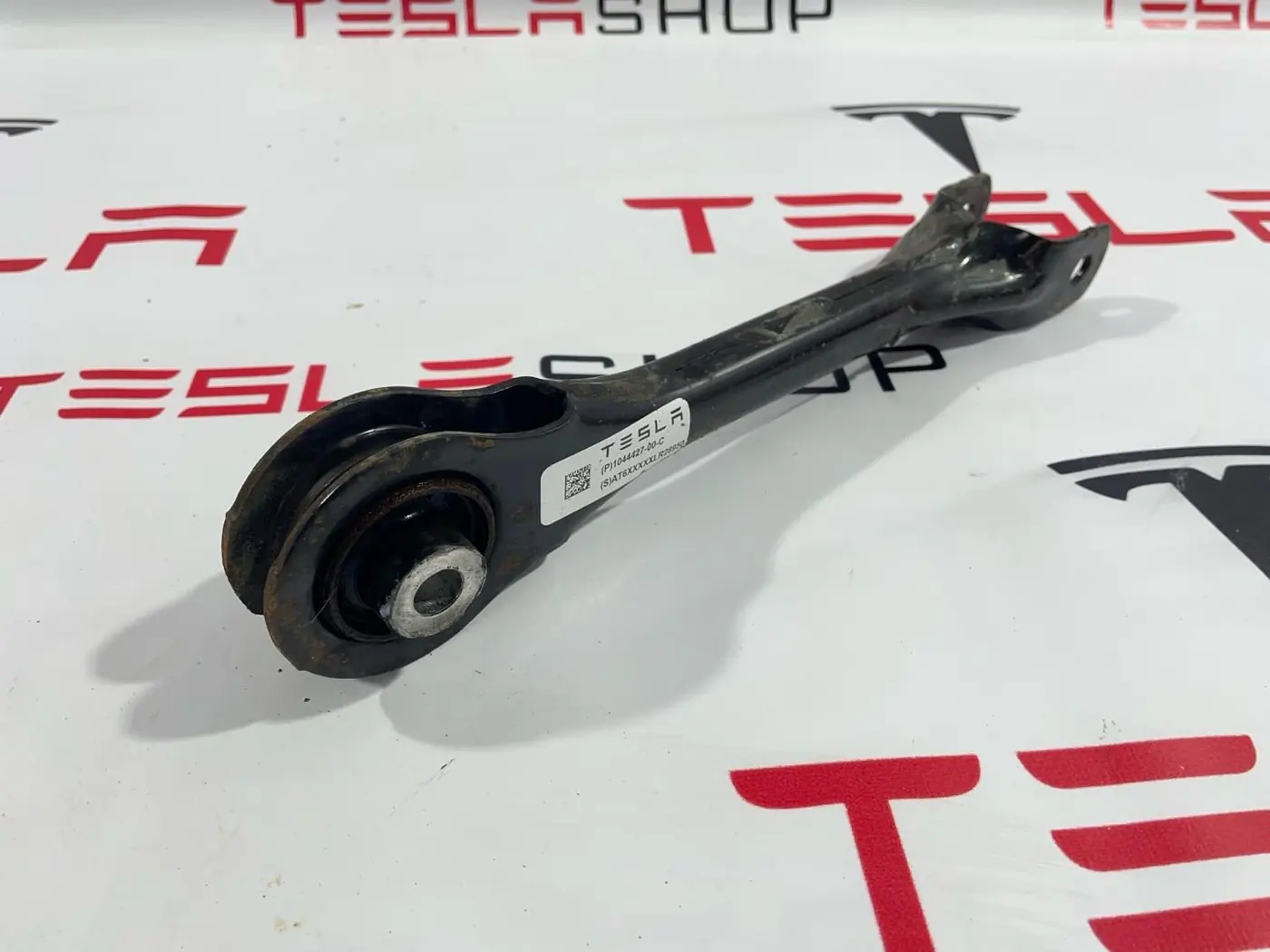 Рычаг задний к Tesla Model 3 2019