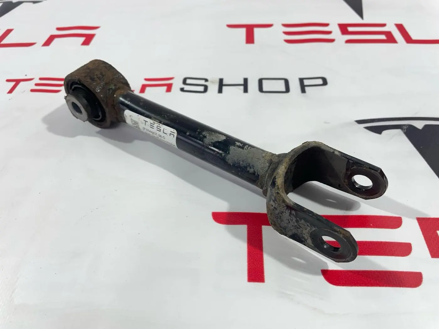 Рычаг задний к Tesla Model 3 2019
