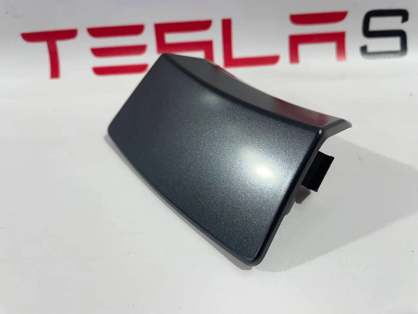 Колпачок литого диска к Tesla Model X 2022