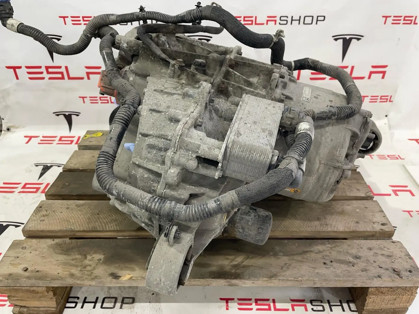 Электродвигатель к Tesla Model 3 2019