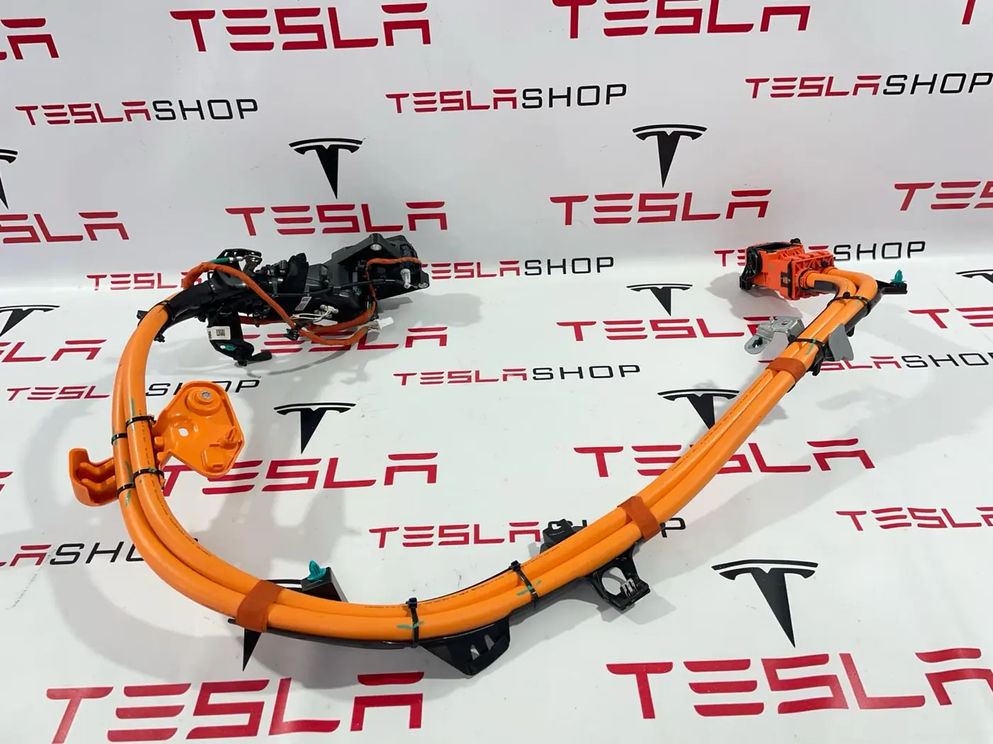 Порт зарядный к Tesla Model 3 2019