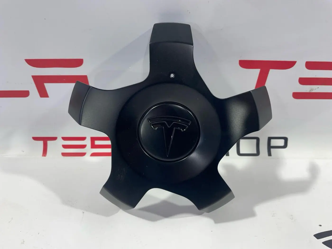 Колпачок литого диска к Tesla Model X 2022