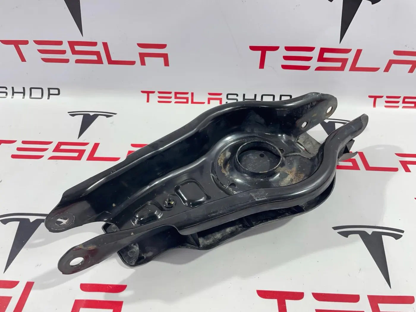 Рычаг задний к Tesla Model 3 2019