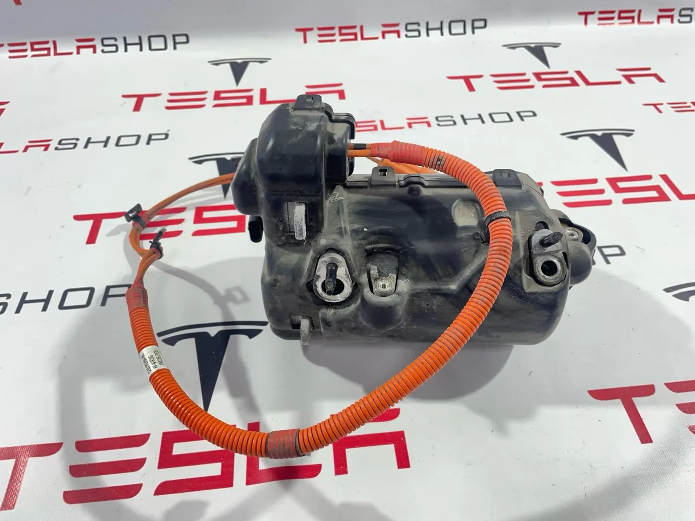 Компрессор кондиционера к Tesla Model 3 2019