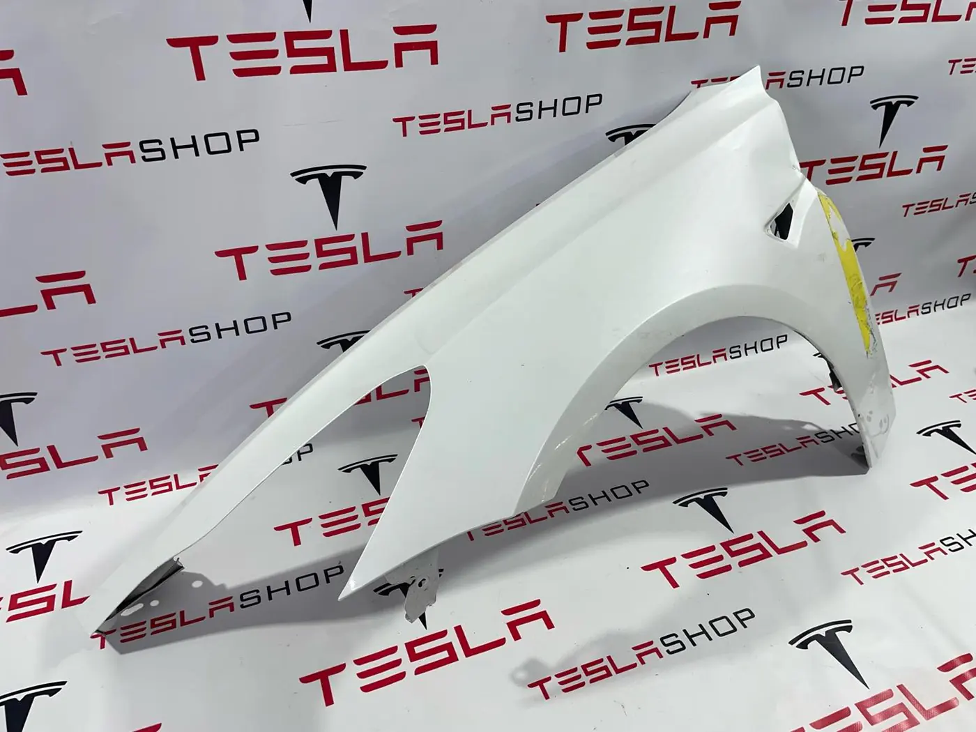 Крыло переднее левое к Tesla Model 3 2019