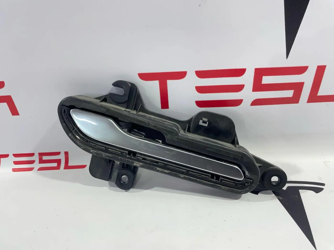 Ручки наружные к Tesla Model 3 2019