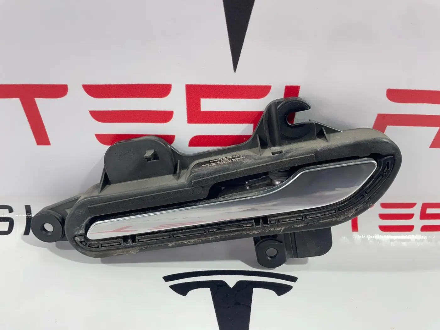 Ручки наружные к Tesla Model 3 2019