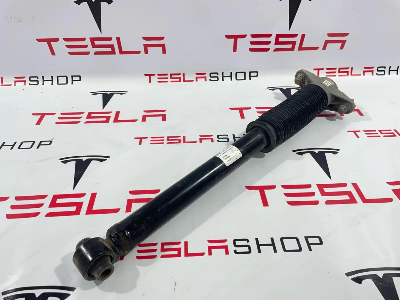 Амортизатор задний к Tesla Model 3 2019