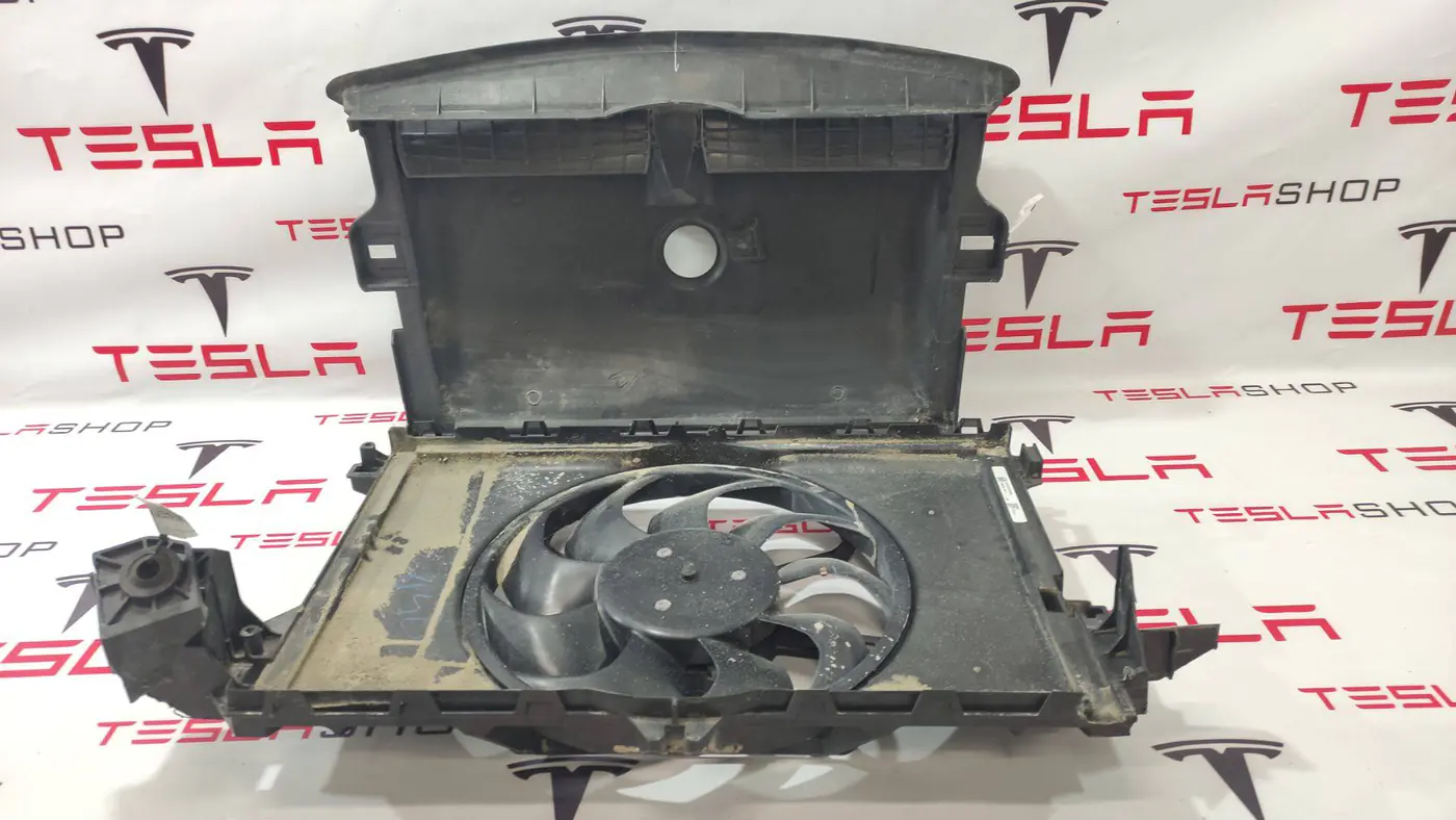 Кассета радиаторов к Tesla Model 3 2022