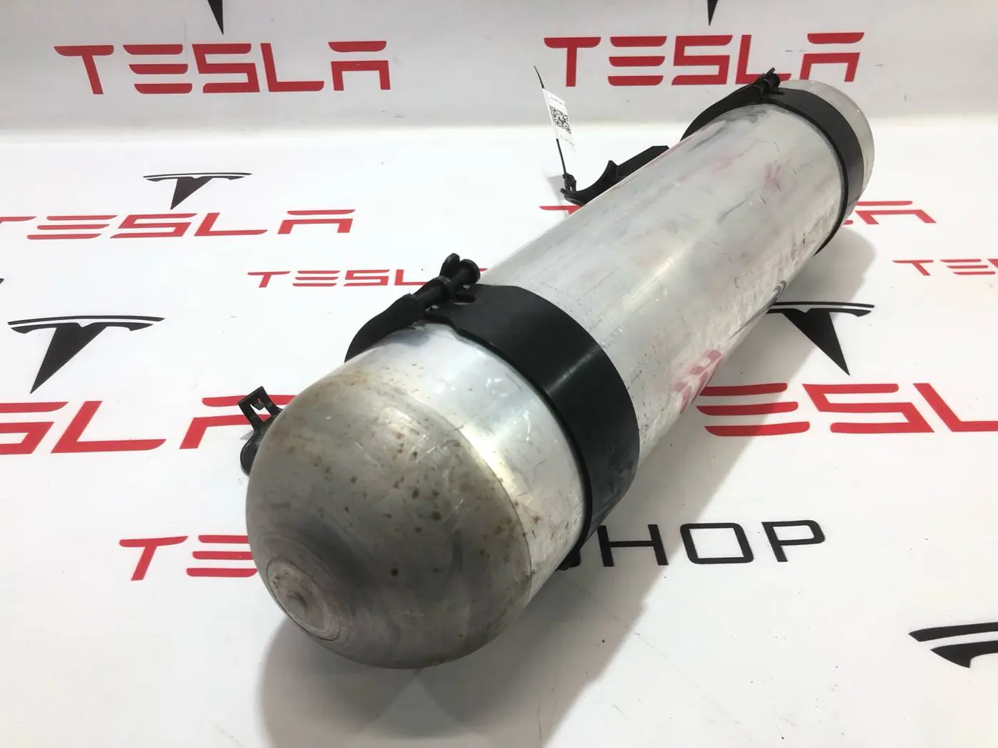 Ресивер пневмоподвески к Tesla Model S 2019